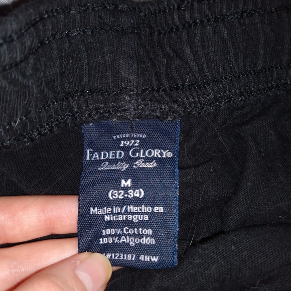 black baggy shorts - Picture 3 of 3